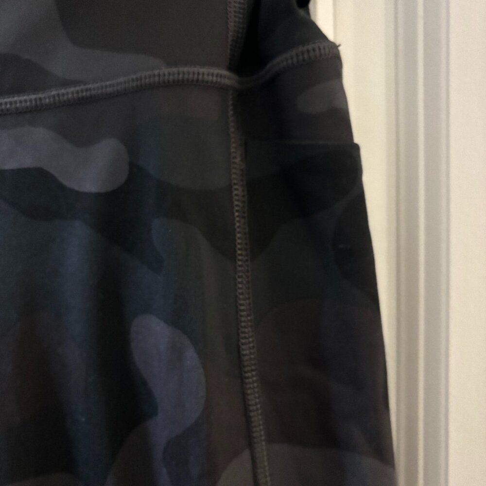 GapFit Black Camo Leggings w/ Pockets